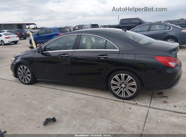 WDDSJ4EB6HN442440 2017 MERCEDES-BENZ CLA 250 Black Սալոնի 360 աստիճան տեսք