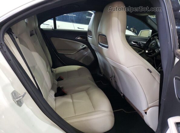 WDDSJ4EB6JN534119 2018 MERCEDES-BENZ CLA-CLASS White Вид задніх сидінь