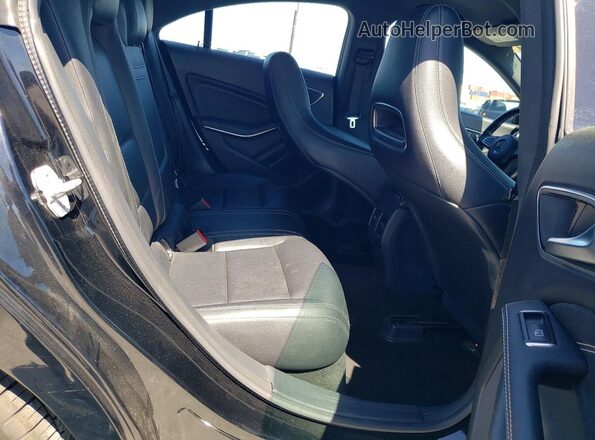 WDDSJ4EB6JN602144 2018 MERCEDES-BENZ CLA-CLASS Black Вид задніх сидінь