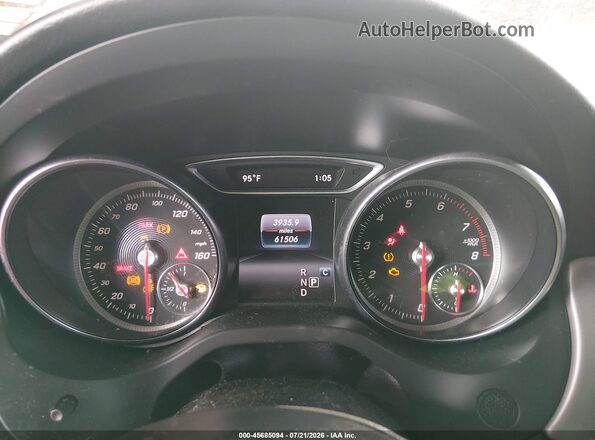WDDSJ4EB6JN603567 2018 MERCEDES-BENZ CLA 250 Black Widok tylnych siedzeń