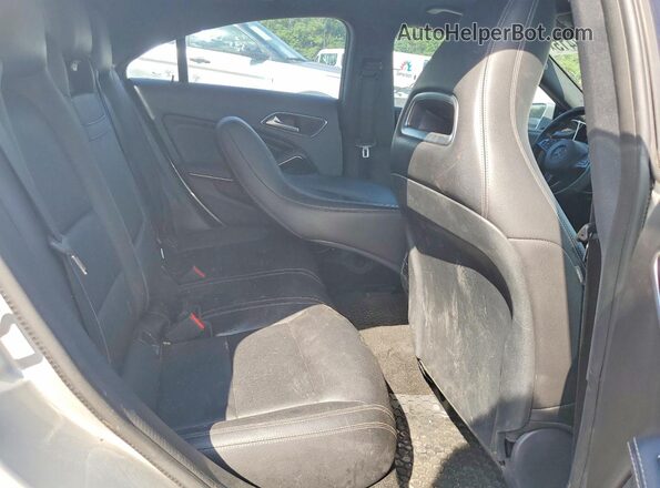 WDDSJ4EB6JN610003 2018 MERCEDES-BENZ CLA-CLASS Silver Հետևի նստատեղերի տեսք