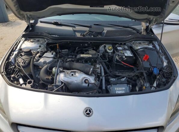 WDDSJ4EB6JN610003 2018 MERCEDES-BENZ CLA-CLASS Silver Սալոնի հետևի տեսք