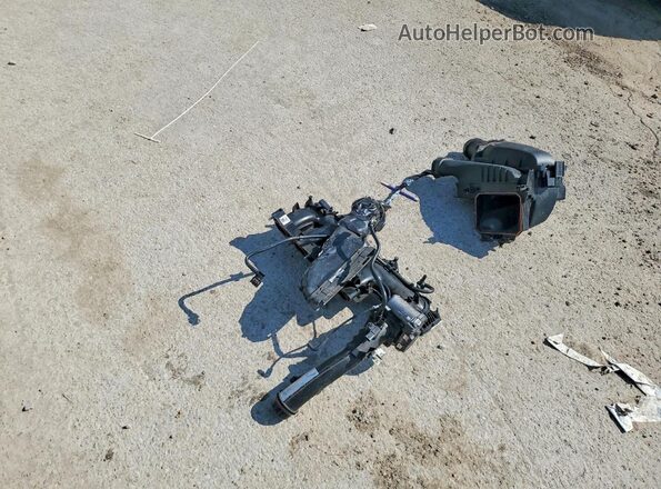WDDSJ4EB6JN610003 2018 MERCEDES-BENZ CLA-CLASS Silver Շարժիչի բաժամունքի տեսք