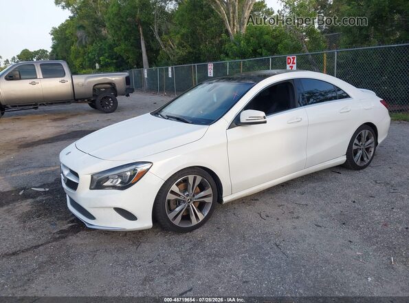 WDDSJ4EB6KN719028 2019 MERCEDES-BENZ CLA 250 White Передня ліва чверть