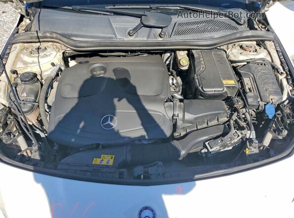 WDDSJ4EB7GN301648 2016 MERCEDES-BENZ CLA-CLASS White Rear interior view