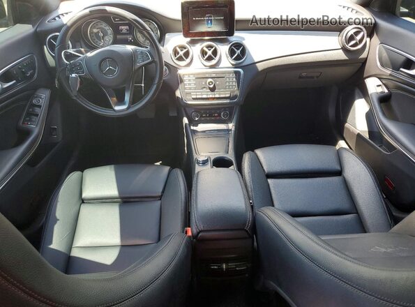 WDDSJ4EB7GN305800 2016 MERCEDES-BENZ CLA-CLASS Black Dashboard view