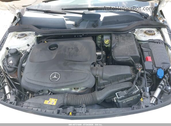 WDDSJ4EB7JN644872 2018 MERCEDES-BENZ CLA 250 White Widok z tyłu