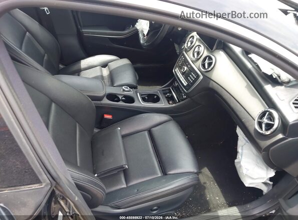 WDDSJ4EB7KN760249 2019 MERCEDES-BENZ CLA 250 Black Widok wnętrza z przodu