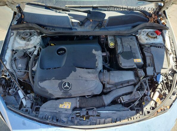 WDDSJ4EB8HN402831 2017 MERCEDES-BENZ CLA-CLASS White Rear interior view