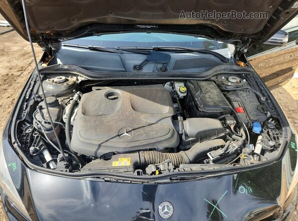 WDDSJ4EB8JN602100 2018 MERCEDES-BENZ CLA-CLASS Black Вид задньої частини салону