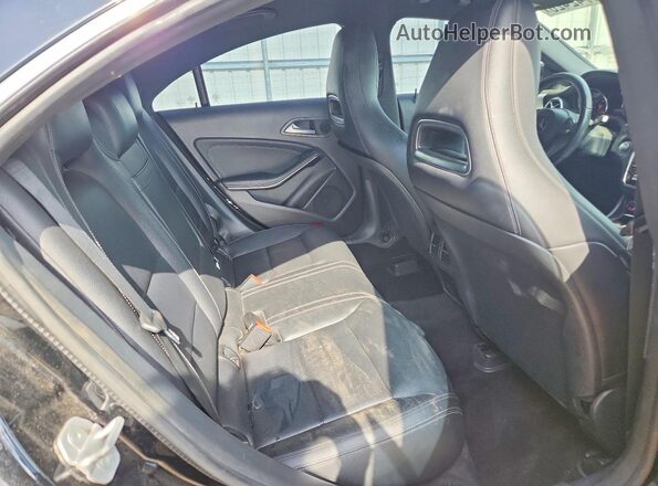 WDDSJ4EB8JN602100 2018 MERCEDES-BENZ CLA-CLASS Black Вид задніх сидінь