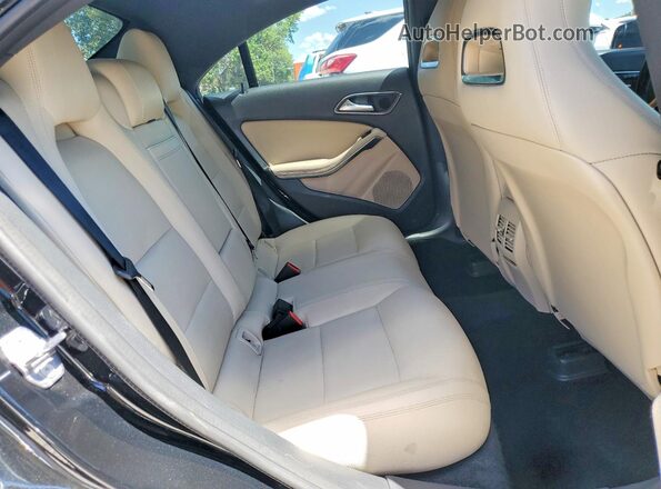 WDDSJ4EB8JN658814 2018 MERCEDES-BENZ CLA-CLASS Black Vista de los asientos traseros