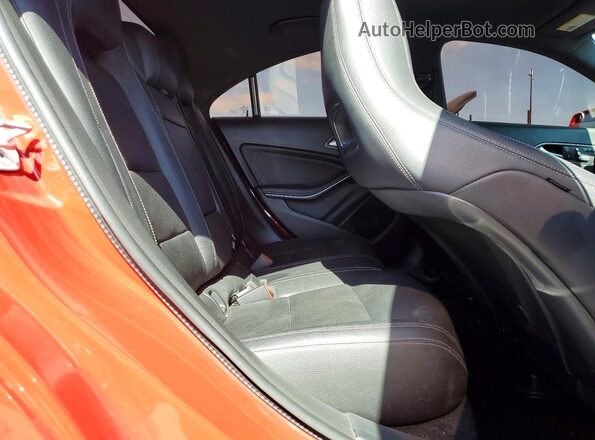WDDSJ4EB9HN429472 2017 MERCEDES-BENZ CLA-CLASS Red Вид задніх сидінь
