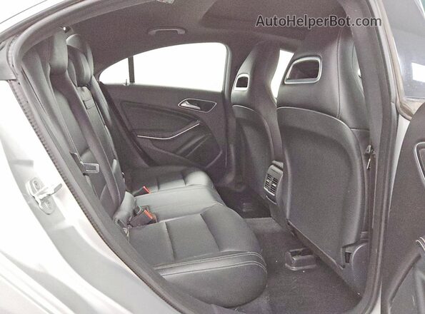 WDDSJ4EB9JN545504 2018 MERCEDES-BENZ CLA-CLASS Silver Հետևի նստատեղերի տեսք