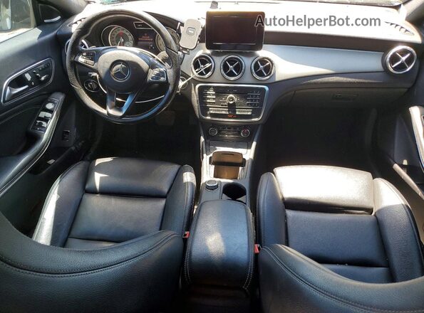 WDDSJ4EBXGN315222 2016 MERCEDES-BENZ CLA-CLASS Black Vista del salpicadero