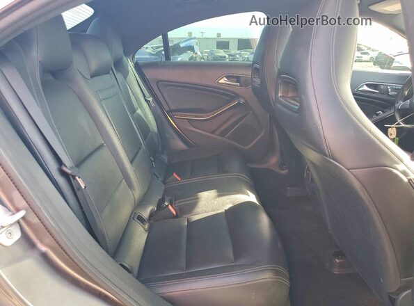 WDDSJ4EBXJN557046 2018 MERCEDES-BENZ CLA-CLASS Charcoal Հետևի նստատեղերի տեսք