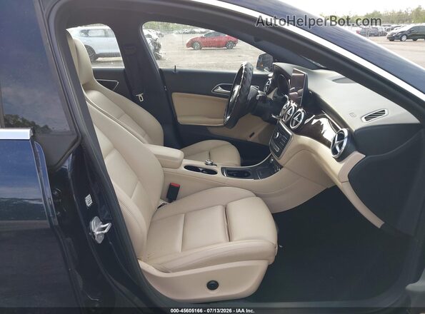 WDDSJ4EBXJN602213 2018 MERCEDES-BENZ CLA 250 Navy Vista interior delantera