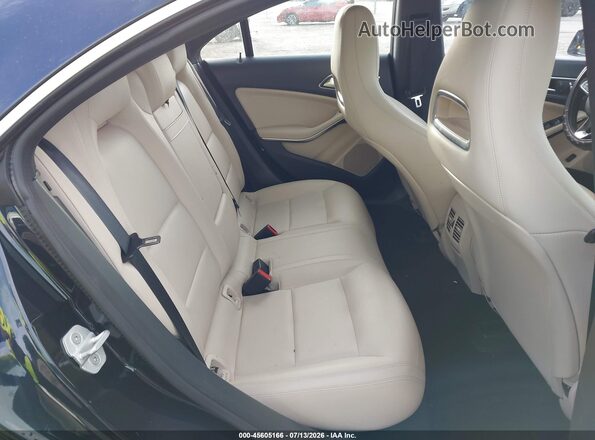 WDDSJ4EBXJN602213 2018 MERCEDES-BENZ CLA 250 Navy Vista de la etiqueta del VIN