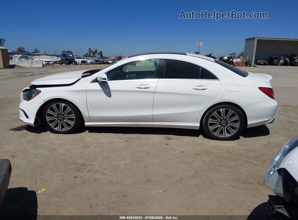WDDSJ4EBXJN696643 2018 MERCEDES-BENZ CLA 250 White Սալոնի 360 աստիճան տեսք