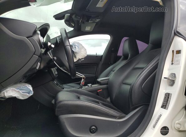 WDDSJ4EBXKN721767 2019 MERCEDES-BENZ CLA-CLASS White წინა სალონის ხედი