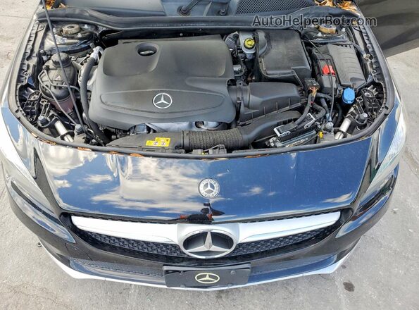 WDDSJ4GB0KN748747 2019 MERCEDES-BENZ CLA-CLASS Black Սալոնի հետևի տեսք