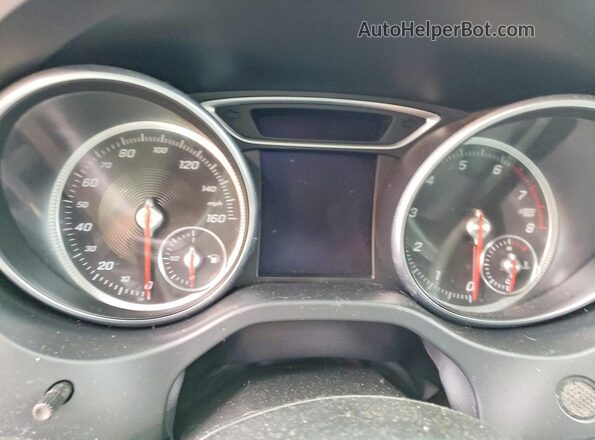 WDDSJ4GB2JN514950 2018 MERCEDES-BENZ CLA-CLASS White ხელსაწყოთა პანელის ხედი