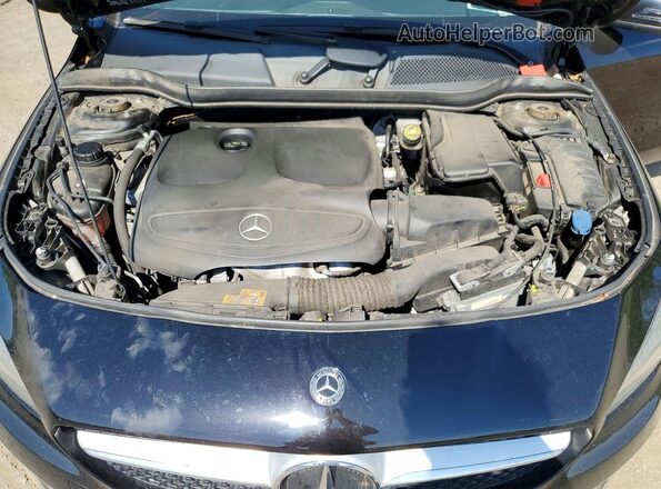 WDDSJ4GB2KN722845 2019 MERCEDES-BENZ CLA-CLASS Black Widok wnętrza z tyłu