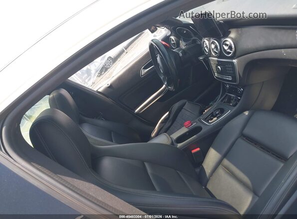WDDSJ4GB4HN484831 2017 MERCEDES-BENZ CLA 250 White Widok wnętrza z przodu