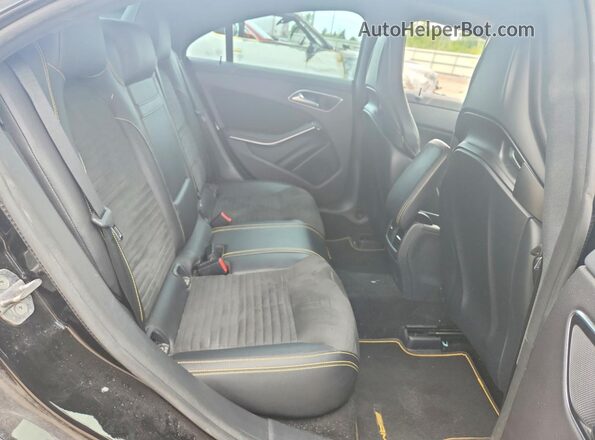 WDDSJ5CB0JN617490 2018 MERCEDES-BENZ CLA-CLASS Black Widok tylnych siedzeń