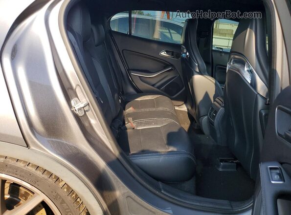 WDDTG5CB7GJ197682 2016 MERCEDES-BENZ GLA Gray Вид задньої частини салону
