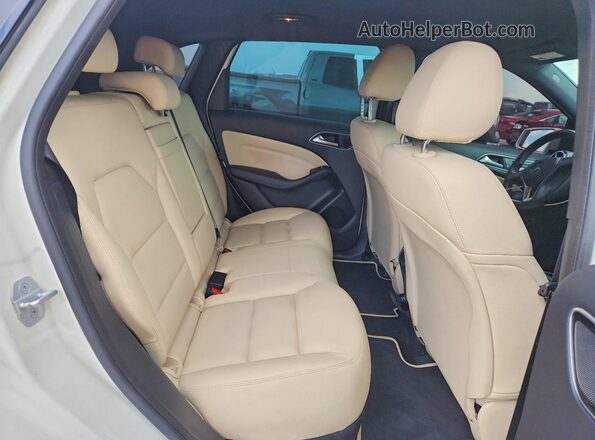 WDDVP9ABXHJ015686 2017 MERCEDES-BENZ B-CLASS White Rear seats view