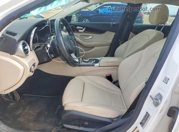 WDDWF4JB0HR306726 2017 MERCEDES-BENZ C White Widok wnętrza z przodu