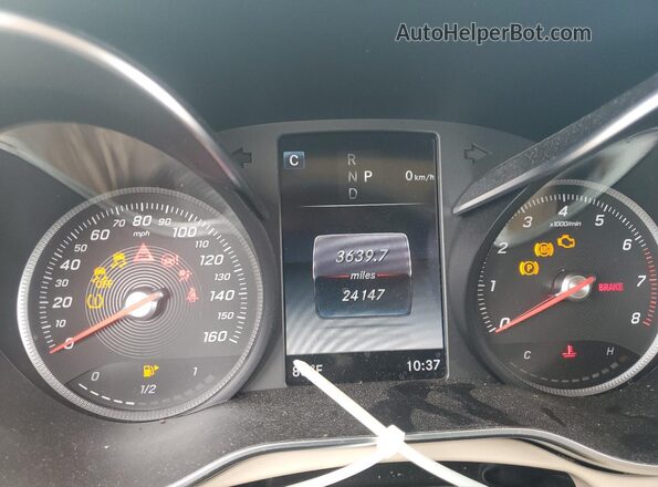 WDDWF4JB0JR407352 2018 MERCEDES-BENZ C Red ხელსაწყოთა პანელის ხედი