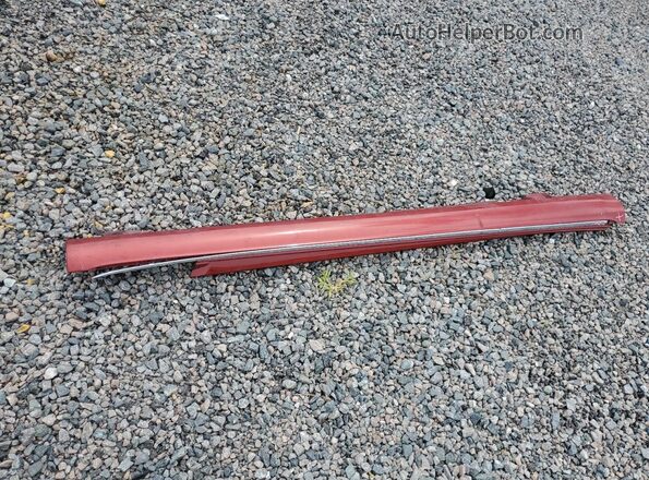 WDDWF4JB0JR407352 2018 MERCEDES-BENZ C Red ძრავის განყოფილების ხედი