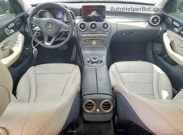 WDDWF4JB1HR219966 2017 MERCEDES-BENZ C Gray Vista del salpicadero