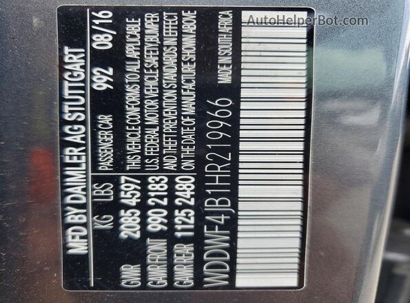 WDDWF4JB1HR219966 2017 MERCEDES-BENZ C Gray Vista del compartimento del motor