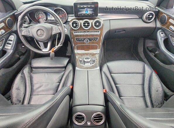 WDDWF4JB1JR402239 2018 MERCEDES-BENZ C Black Widok deski rozdzielczej