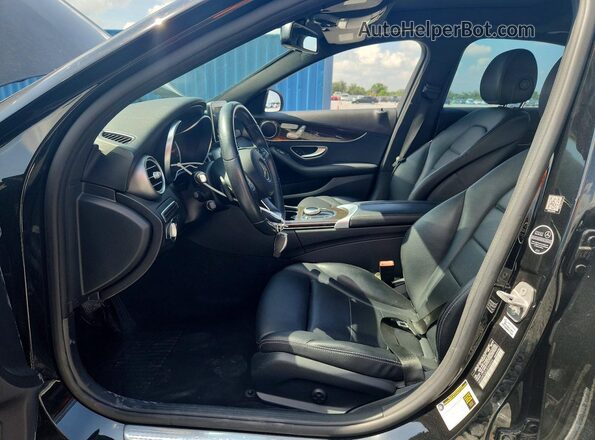 WDDWF4JBXJR348939 2018 MERCEDES-BENZ C Черный Вид салона спереди