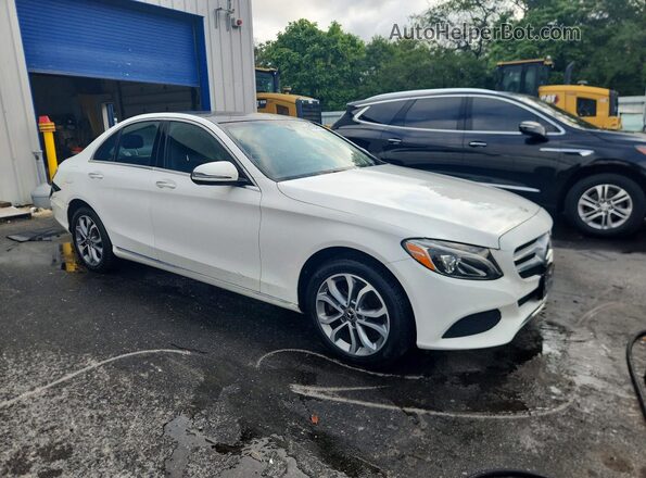 WDDWF4KB1JR409464 2018 MERCEDES-BENZ C White Передня права чверть