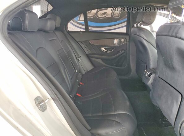 WDDWF8DB4LR527306 2020 MERCEDES-BENZ C White Vista de los asientos traseros