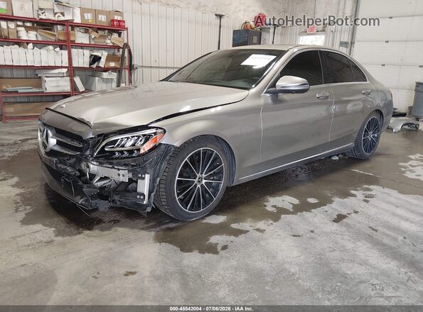 WDDWF8EB0KR517627 2019 MERCEDES-BENZ C-CLASS Серебряный Передняя левая четверть