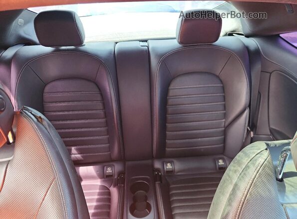 WDDWJ4JB0HF356445 2017 MERCEDES-BENZ C Gray Widok tylnych siedzeń