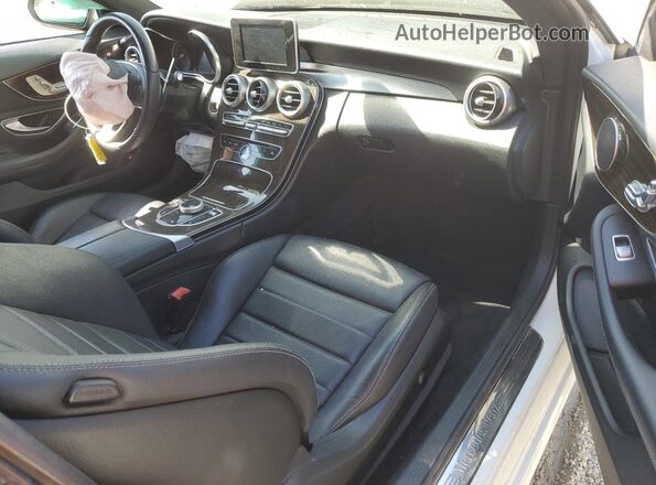 WDDWJ4JB2JF624045 2018 MERCEDES-BENZ C White Vista del salpicadero