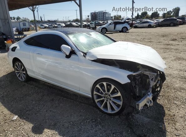 WDDWJ4JB2JF624045 2018 MERCEDES-BENZ C White Delantero derecho