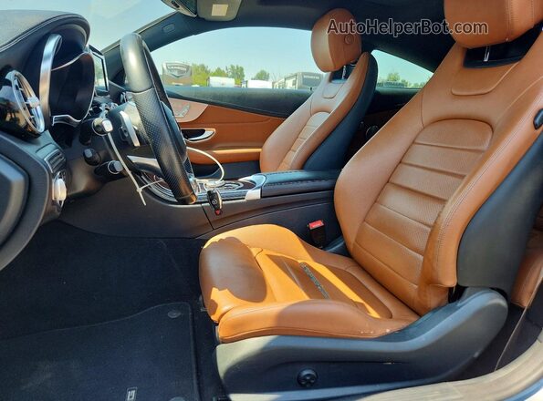 WDDWJ4JB3HF425130 2017 MERCEDES-BENZ C Gray Vista interior delantera