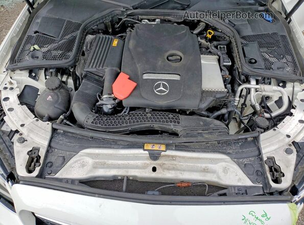WDDWJ4KB0JF751679 2018 MERCEDES-BENZ C White Вид задньої частини салону