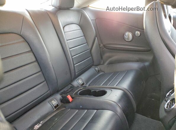 WDDWJ4KB2HF333053 2017 MERCEDES-BENZ C Silver Widok tylnych siedzeń