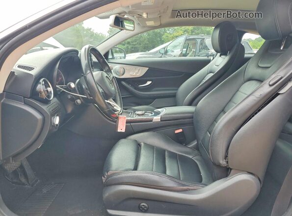 WDDWJ4KB4HF340828 2017 MERCEDES-BENZ C Серебряный Вид салона спереди