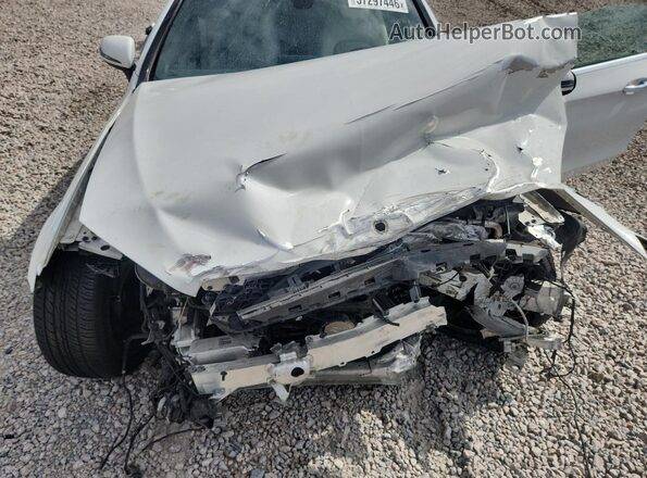 WDDWJ4KB6HF412676 2017 MERCEDES-BENZ C White Widok wnętrza z tyłu