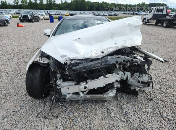 WDDWJ4KB6HF412676 2017 MERCEDES-BENZ C White Widok z przodu